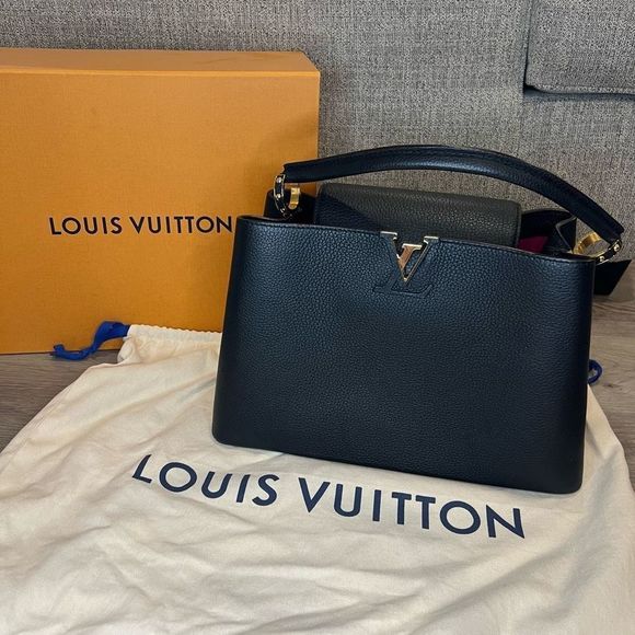 Louis Vuitton Handbag Capucines MM - Picture 3 of 17